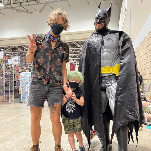 Meet your Posher, Caleb - Picture 2 of 5